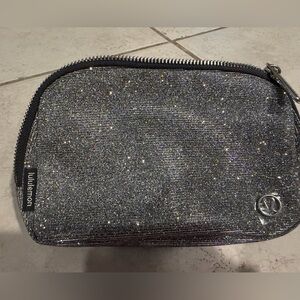 NWT Lululemon Everywhere Belt Bag 1L Glitter Grey